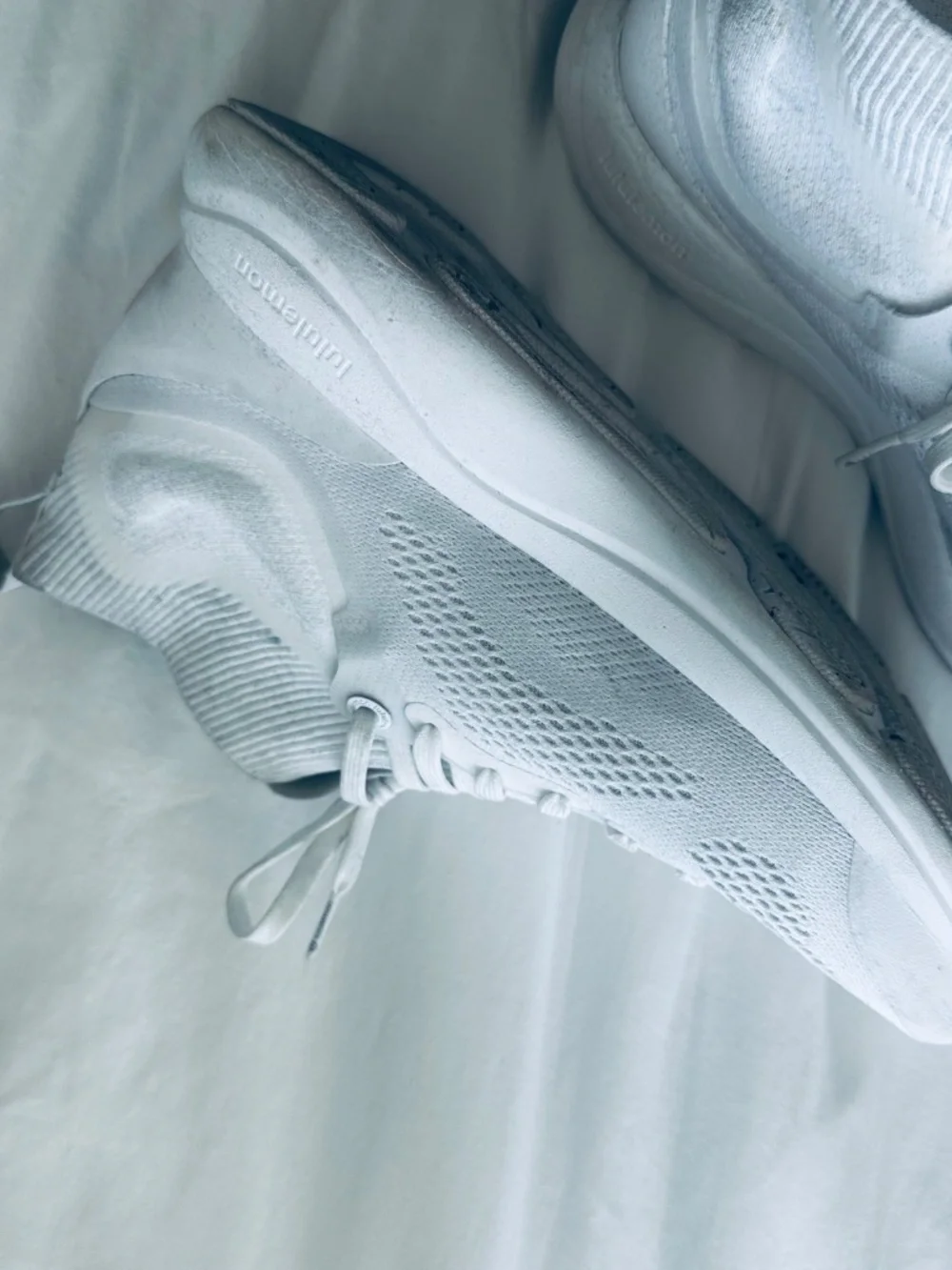 Lululemon High Top Slip On Sneakers womens sz 9.5